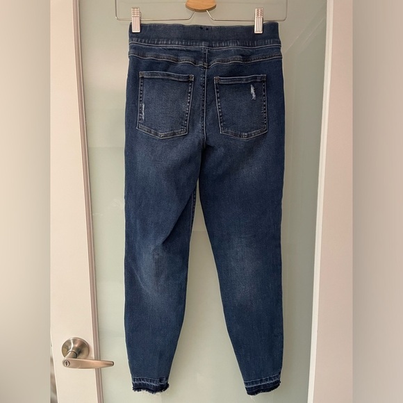 Spanx Distressed Ankle Skinny Jeans, Medium Wash - Picture 5 of 12